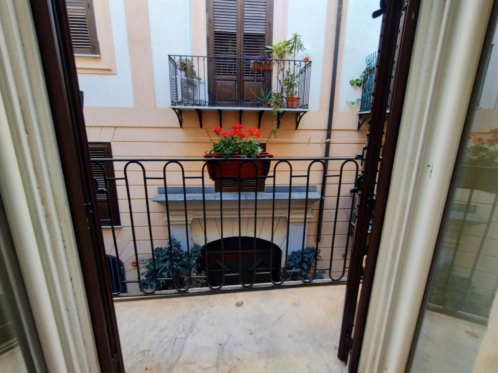 Domus Vetriera Apartment Palermo Exterior foto